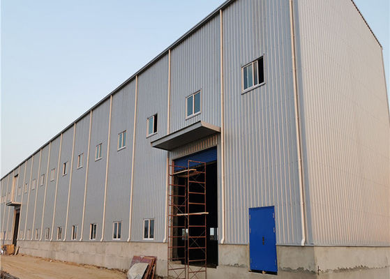 設計現代Q235プレハブの金属の倉庫、EPSの壁のプレハブの鋼鉄倉庫